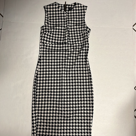 Kardashian Kollection Dresses & Skirts - Kardashian Kollection Houndstooth Dress